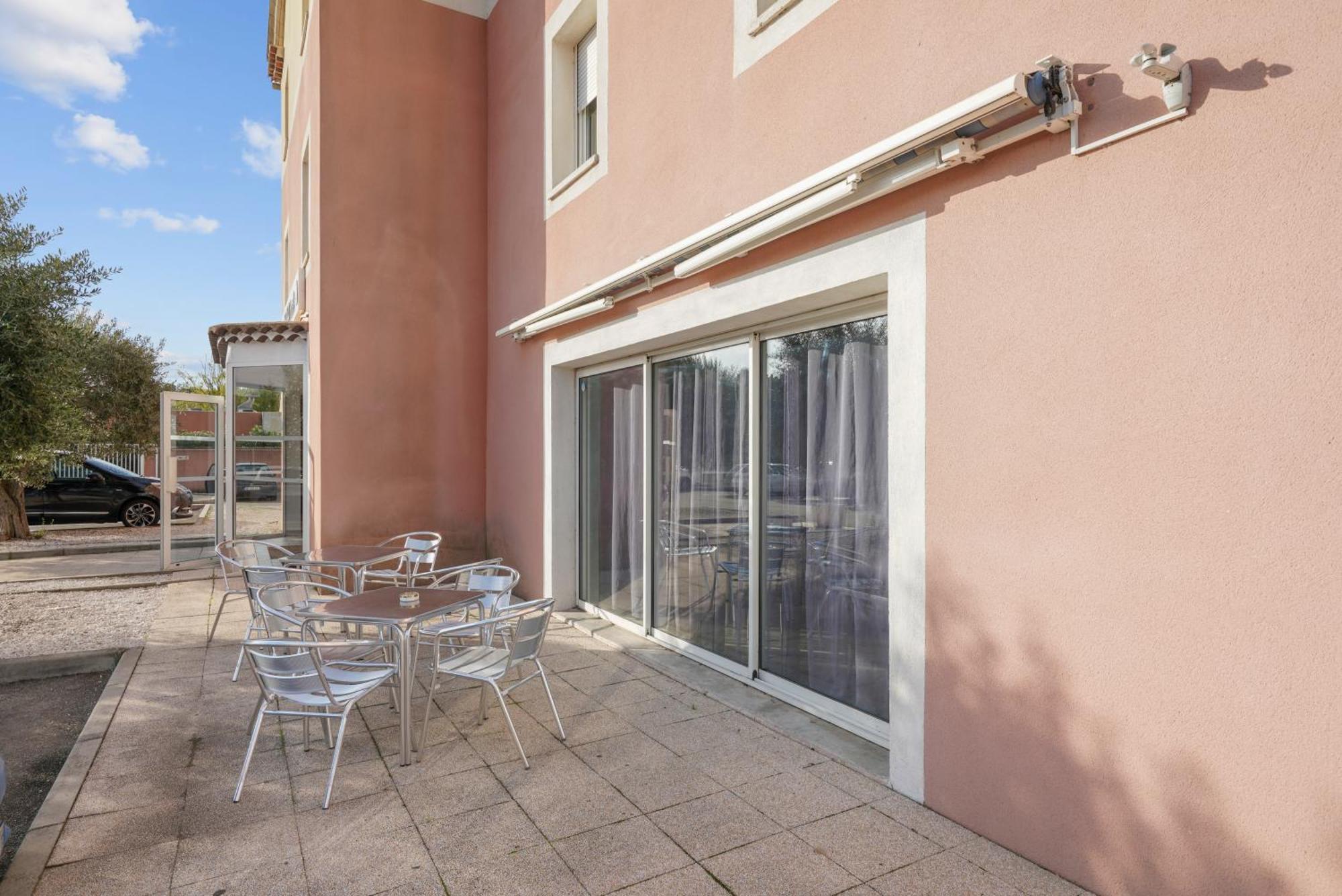 Hotel Akena Chateaurenard - Parc Des Expositions Avignon Eksteriør bilde